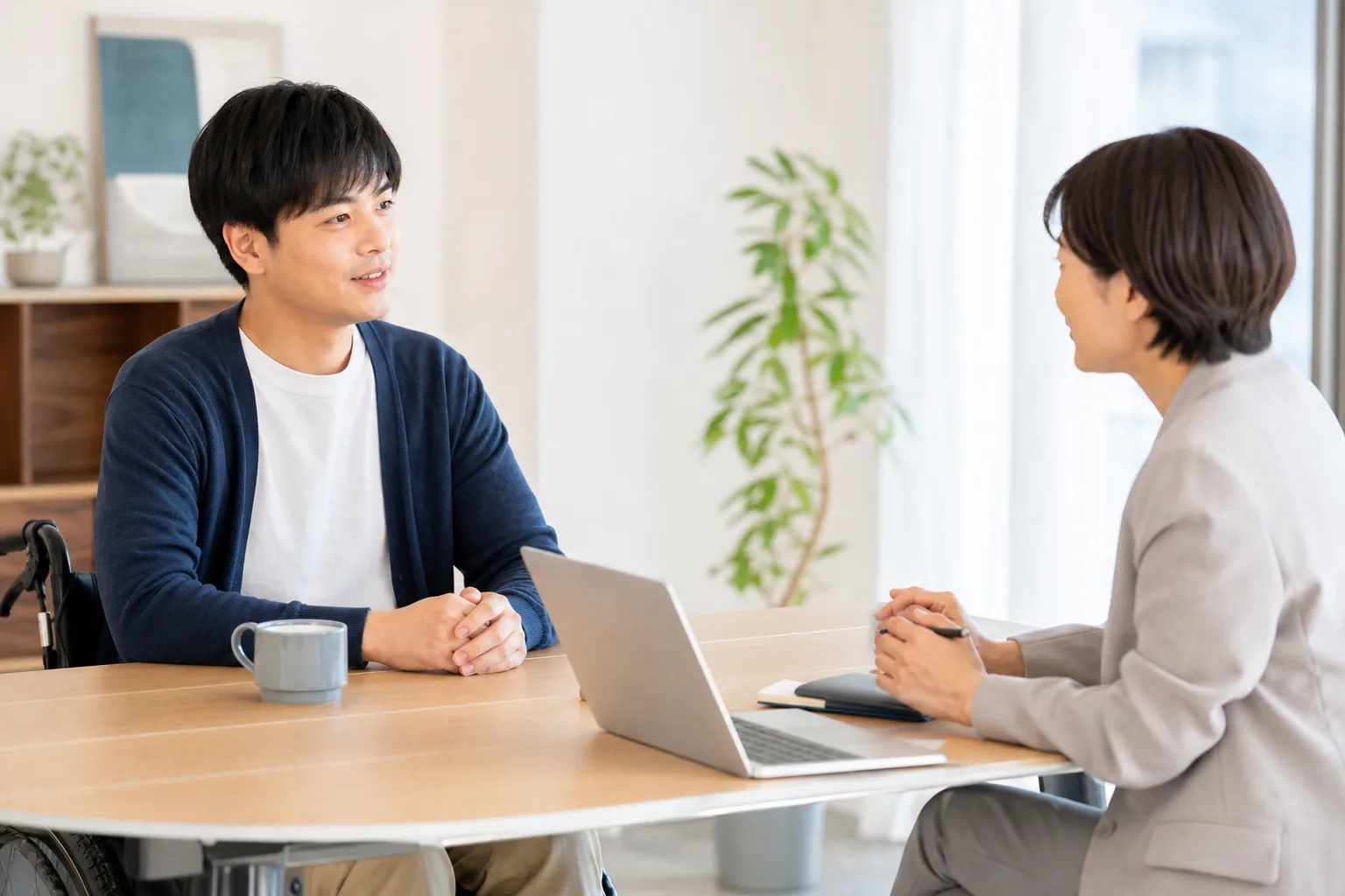 障害者雇用の転職相談で希望条件と配慮事項を整理するイメージ
